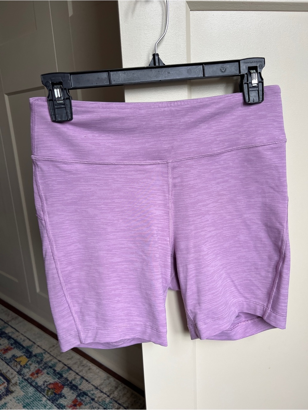 Outdoor Voices flow 7in high-Waisted Athletic Bike Shorts Lilac Space-Dye mediu